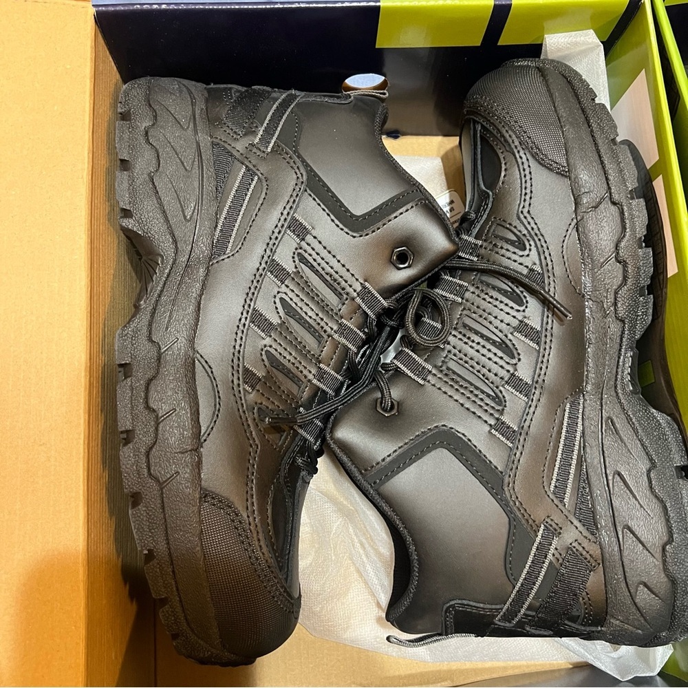 NEW Composite Toe SR Max slip resistant black hiker work boot size 10.5
